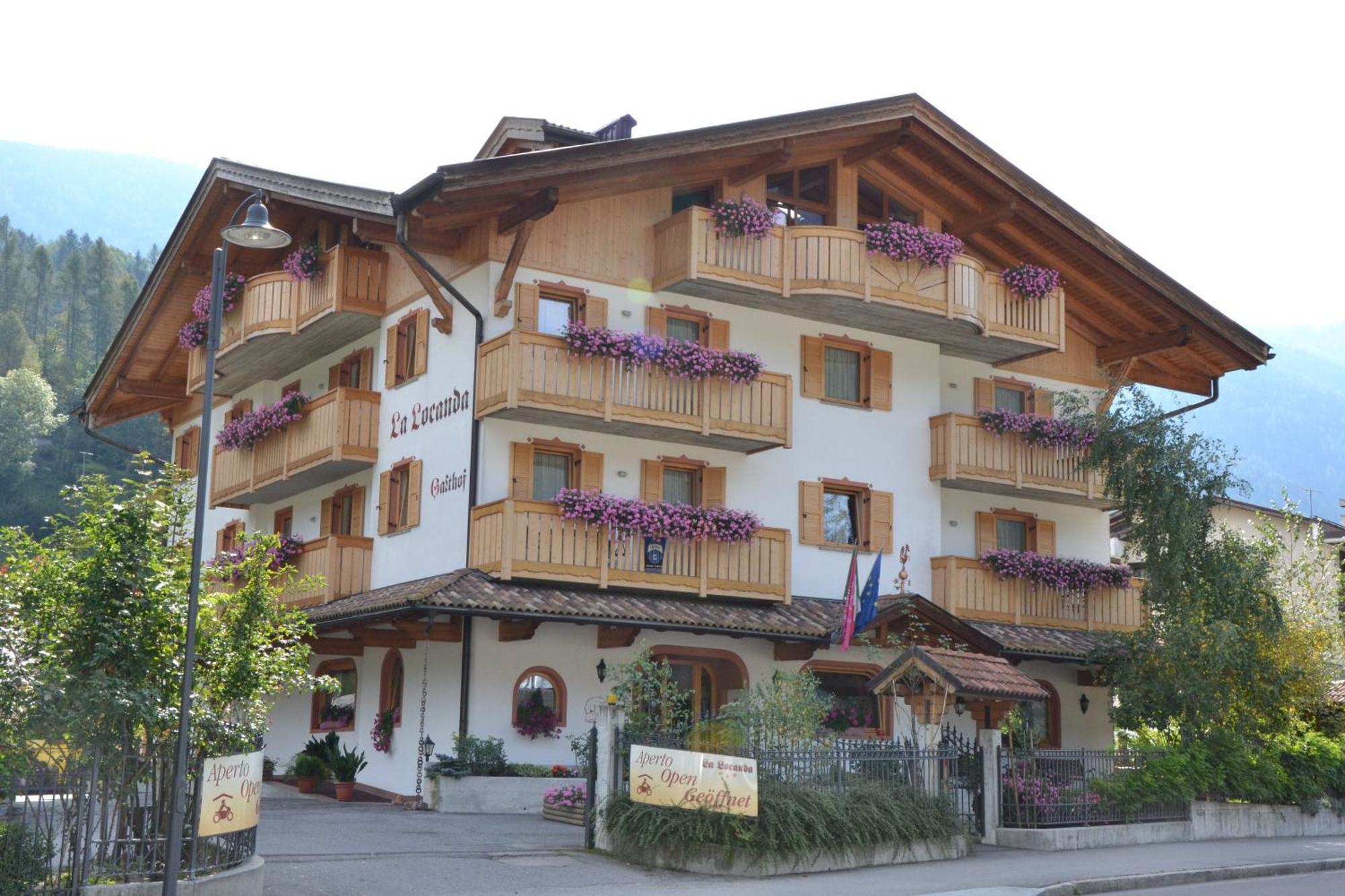 פינזולו Hotel La Locanda מראה חיצוני תמונה
