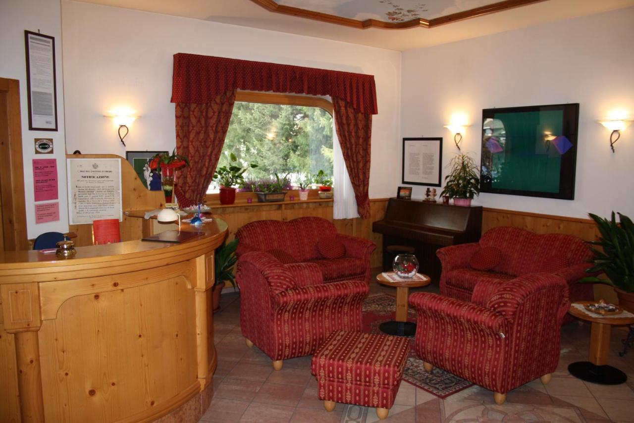 פינזולו Hotel La Locanda מראה חיצוני תמונה
